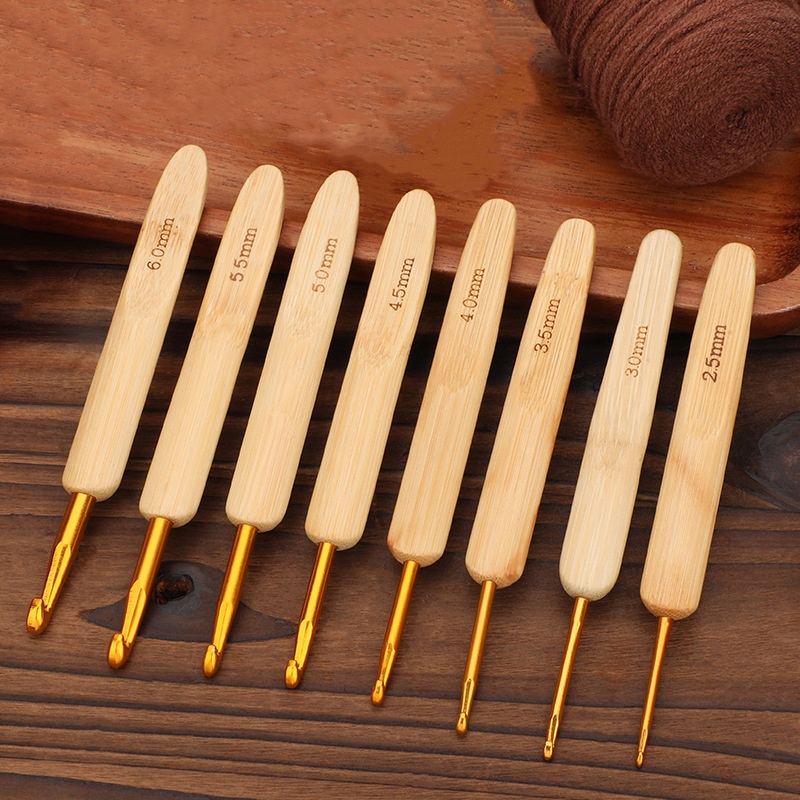 Wooden Crochet Hooks Ergonomic Handle - الخيزران مقبض خشبي الكروشيه السنانير مريح