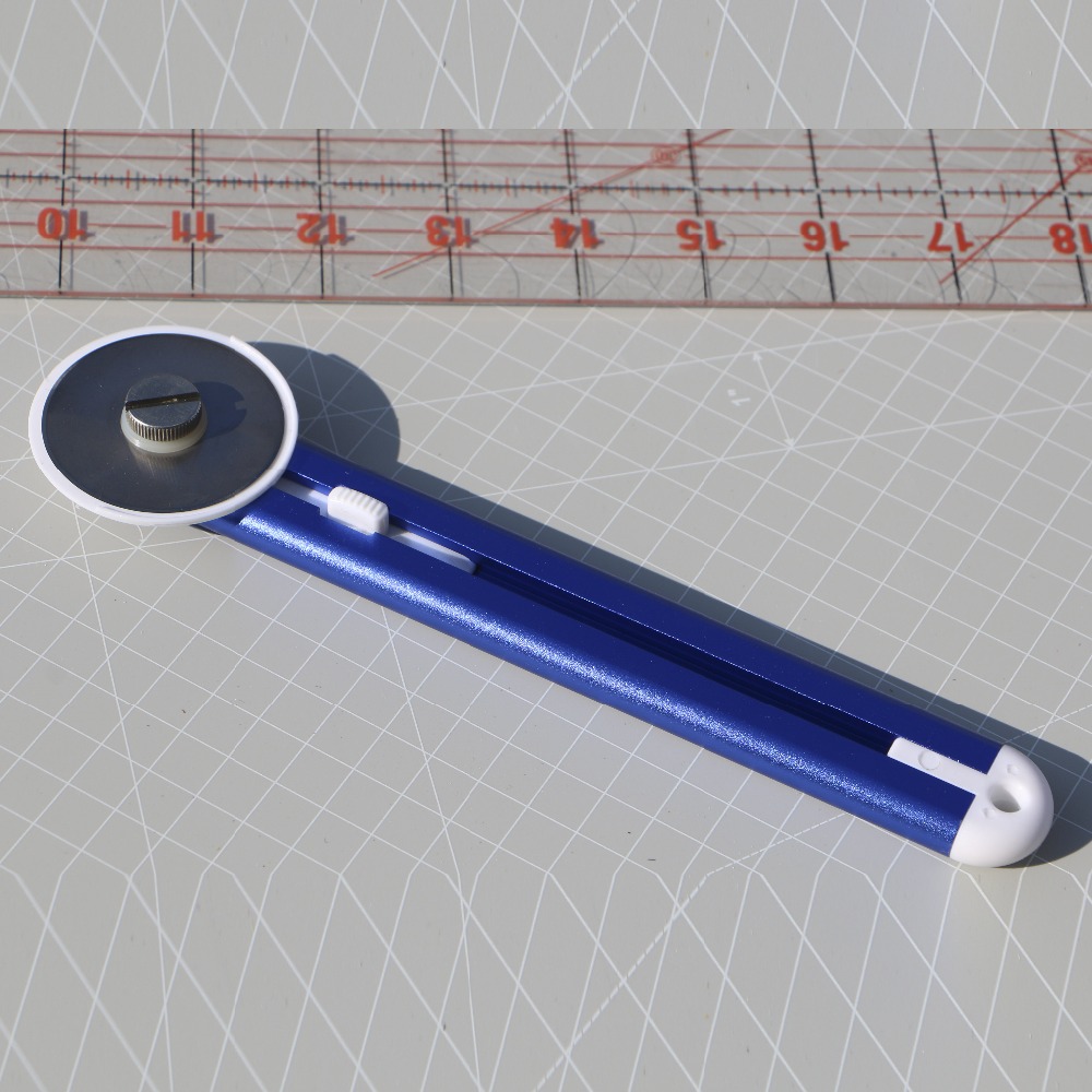 قاطع قماش دوار 45 ملم، أداة قط - مراجعة Rotary Cutter For Fabric 45Mm وسعره